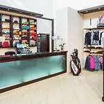 D'el Rey Marriott Golf & Otel