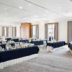 Otel D'el Rey Marriott Golf &